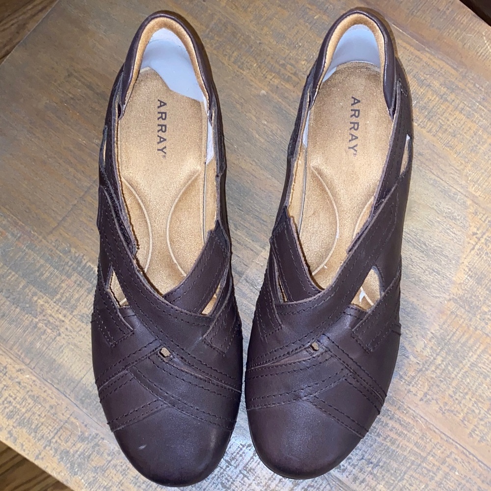 Array Women's Dark Brown Loafers size 11.